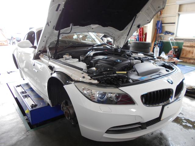 BMW Z4 E89 12カ月点検 ブレーキパット交換 | （有）アイ・オート 