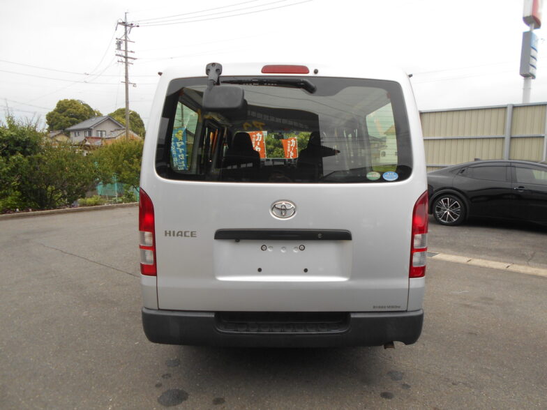 TOYOTA　ハイエース　DX　フルセグナビ　ビルトインETC　バックカメラ｜尾張旭市にある中部運輸局指定民間車検工場