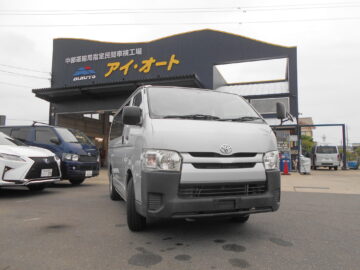 TOYOTA レジアスエース　DX　ワンセグナビ　ETC　エアーバック｜
