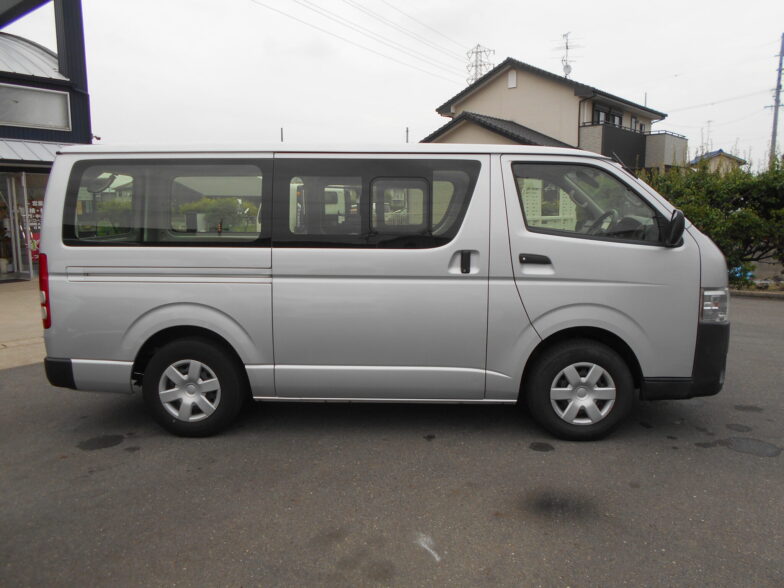 TOYOTA レジアスエース　DX　ワンセグナビ　ETC　エアーバック｜尾張旭市にある中部運輸局指定民間車検工場