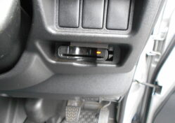 TOYOTA レジアスエース　DX　ワンセグナビ　ETC　エアーバック｜尾張旭市にある中部運輸局指定民間車検工場