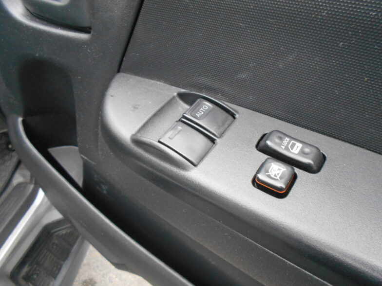 TOYOTA レジアスエース　DX　ワンセグナビ　ETC　エアーバック｜尾張旭市にある中部運輸局指定民間車検工場