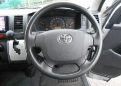 TOYOTA レジアスエース　DX　ワンセグナビ　ETC　エアーバック｜尾張旭市にある中部運輸局指定民間車検工場