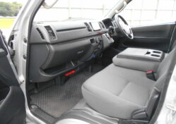 TOYOTA レジアスエース　DX　ワンセグナビ　ETC　エアーバック｜尾張旭市にある中部運輸局指定民間車検工場