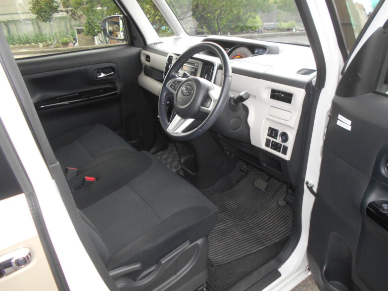 DAIHATSU　ムーヴキャンバス　G　ブラックインテリアリミテッド　SAⅢ　プッシュスタート｜尾張旭市にある中部運輸局指定民間車検工場