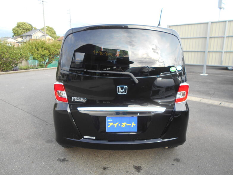 HONDA　フリード　Gジャストセレクション　SDナビフルセグＴＶ　ビルトインETC　バックカメラ｜尾張旭市にある中部運輸局指定民間車検工場